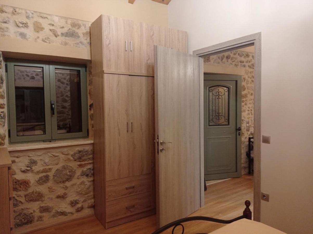 Villa Alonia Kalamata Bagian luar foto
